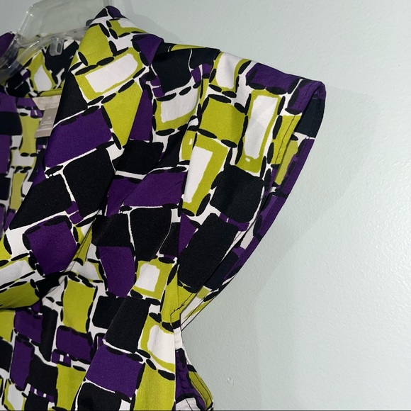 Banana Republic NWT size medium blouse w/cap sleeves - Picture 6 of 9